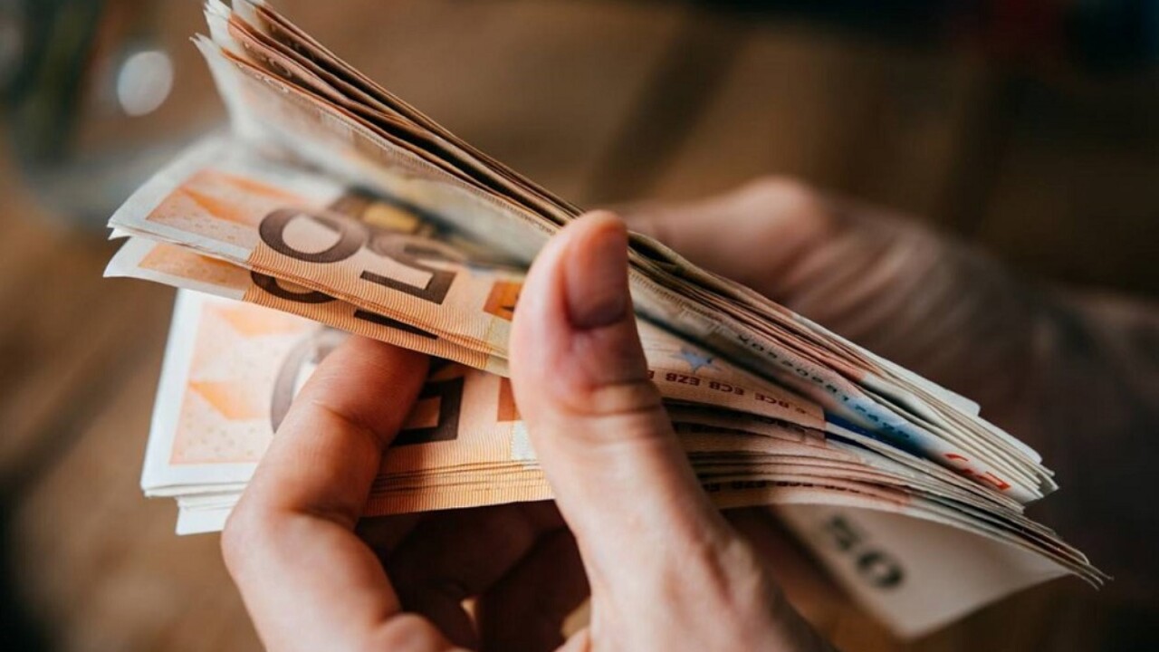Βρέχει λεφτά από σήμερα 19/5 - Ποιους πληρώνουν e-ΕΦΚΑ, ΔΥΠΑ