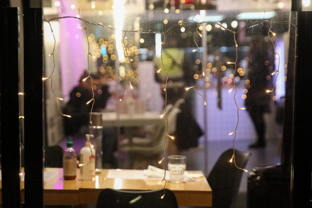 Πώς αμείβονται οι εργαζόμενοι που θα δουλέψουν τα Χριστούγεννα και την Πρωτοχρονιά