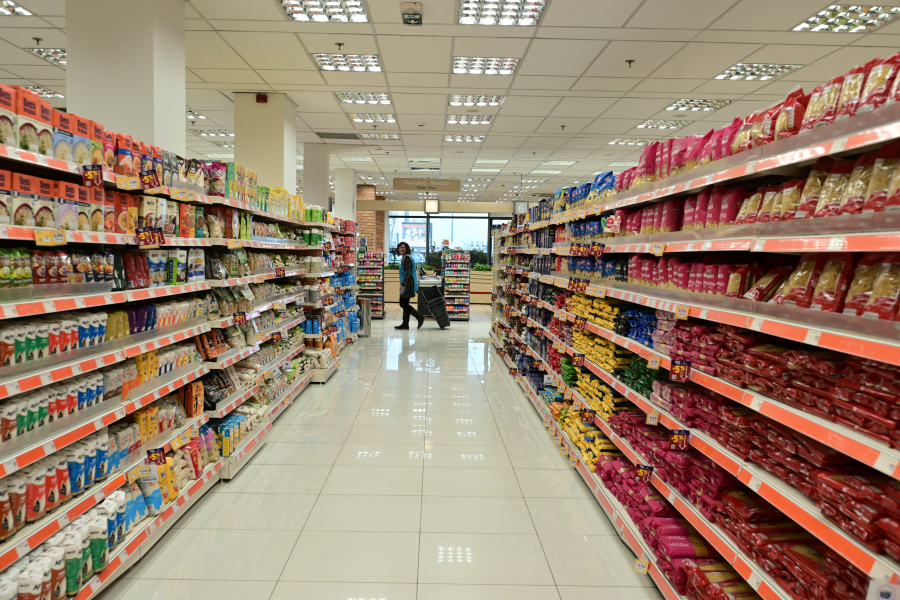 Σούπερ μάρκετ: Ποια είναι ανοιχτά αύριο Κυριακή 21/12, τι θα κάνει ο Σκλαβενίτης